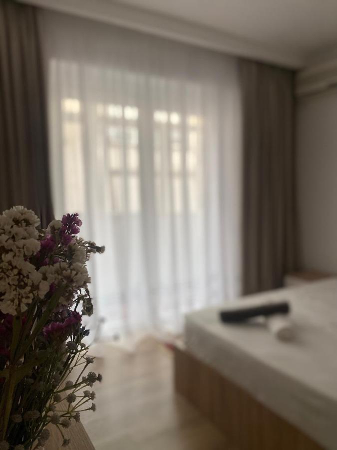 Central Welcoming Apartment In Tirana Exterior foto